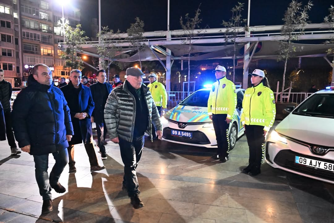 Aydinda Yeni Yila Gorevi Basinda Girenlere Moral Ziyareti 626680 3Beffc9Ab7B7A9Ab66A86C7Affbc4A85