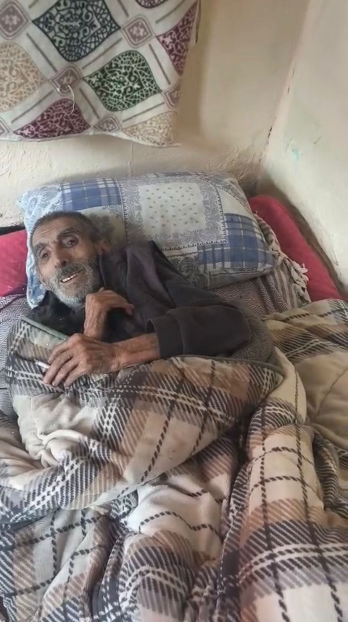 Aydindaki Yanginda Yasli Adam Yasamini Yitirdi 631502 9253B3Afe4617220B4A0Adce99382F30