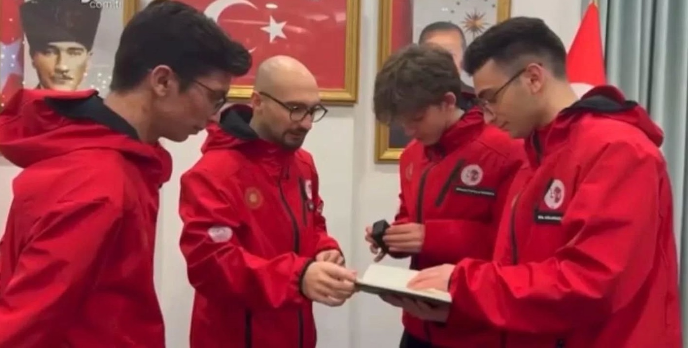 Aydindan Antarktikaya Bilim Yolculugu 633976 Fd994B5B6Aba986112E5A4B17F69B922