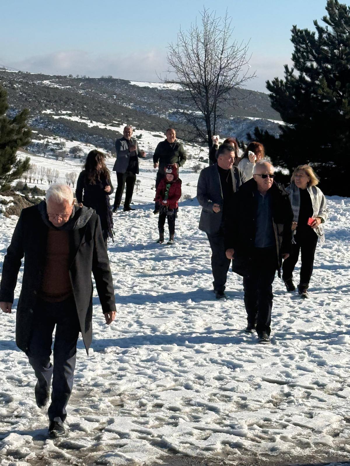 Aydinli Siyasetciler Karin Keyfini Yasadi 631265 61Ee3F8A6F6C86D3C2Bcd16Bbfb6C6B3