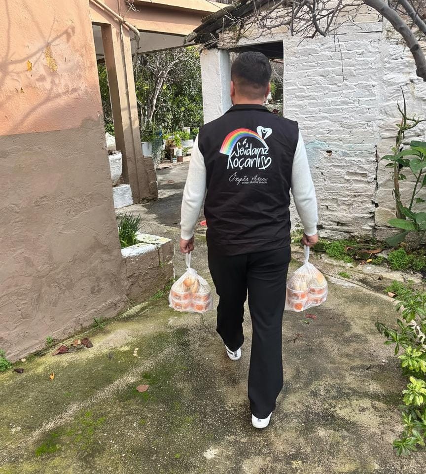 Baskan Arici Kalplere Dokunuyor 634663 36232B9998850C1D089A5D6C2C92F2F4