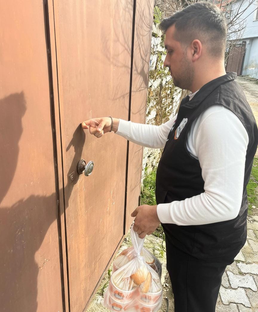 Baskan Arici Kalplere Dokunuyor 634663 448C7212F3528325F9Dd72814E7A5Db0