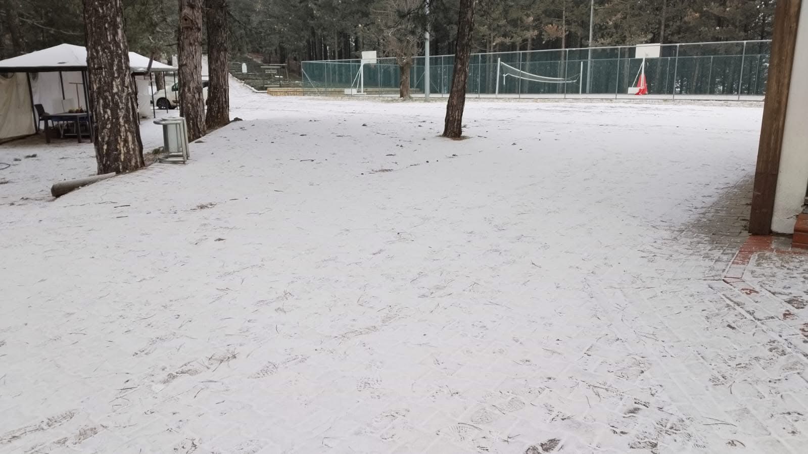 Baskan Dogancadan Davet Var Kuyucak Beyaza Burundu 629911 6Ea408Ab518E7Bde7Be3A46891A09D22