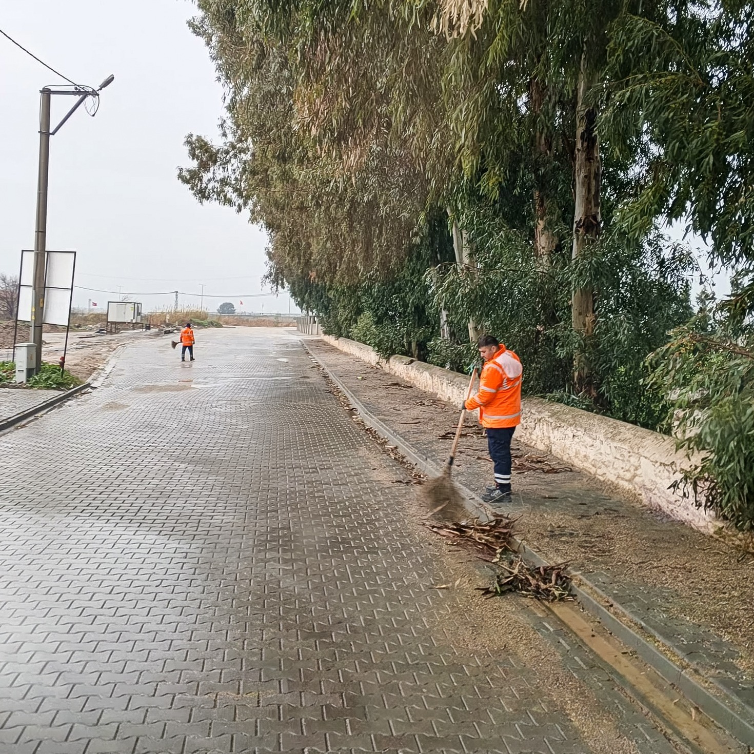 Baskan Yetiskin Ekiplerimiz Yogun Yagisin Ragmen Sahada 632918 Deed005C9E21B4341627B0D5812795B3