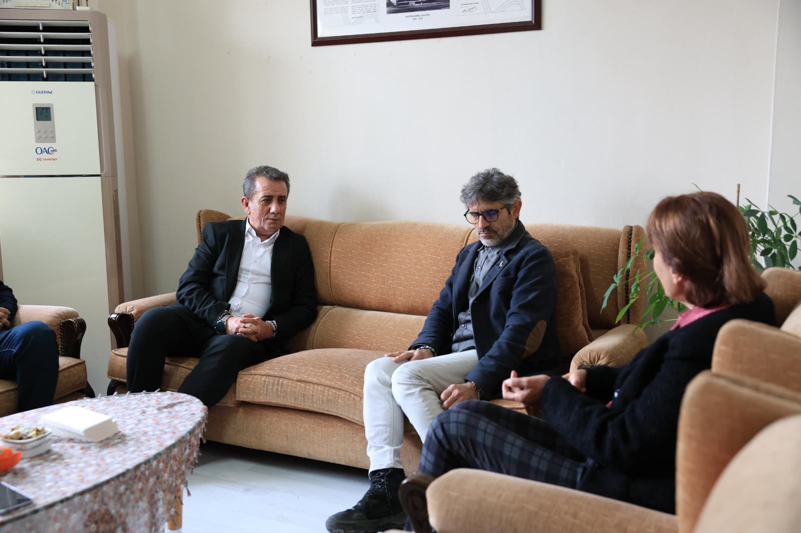 Baskan Yetiskinden Addye Ziyaret 632747 51B0B8B40356De1D97C5D21B9Cc93E77