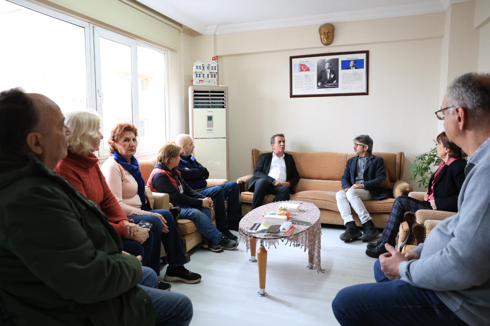 Baskan Yetiskinden Addye Ziyaret 632747 573289785070Ce67583756B770Ea2E23