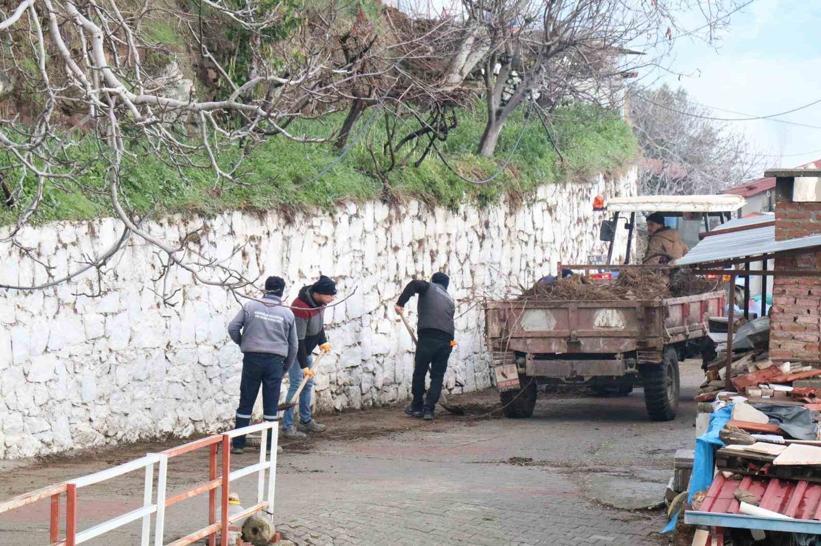 Bozdogan Belediyesinden Madran Mahallesinde Kapsamli Temizlik Calismasi 2738262Cbfb67Fdac45C171312B8F7Cc