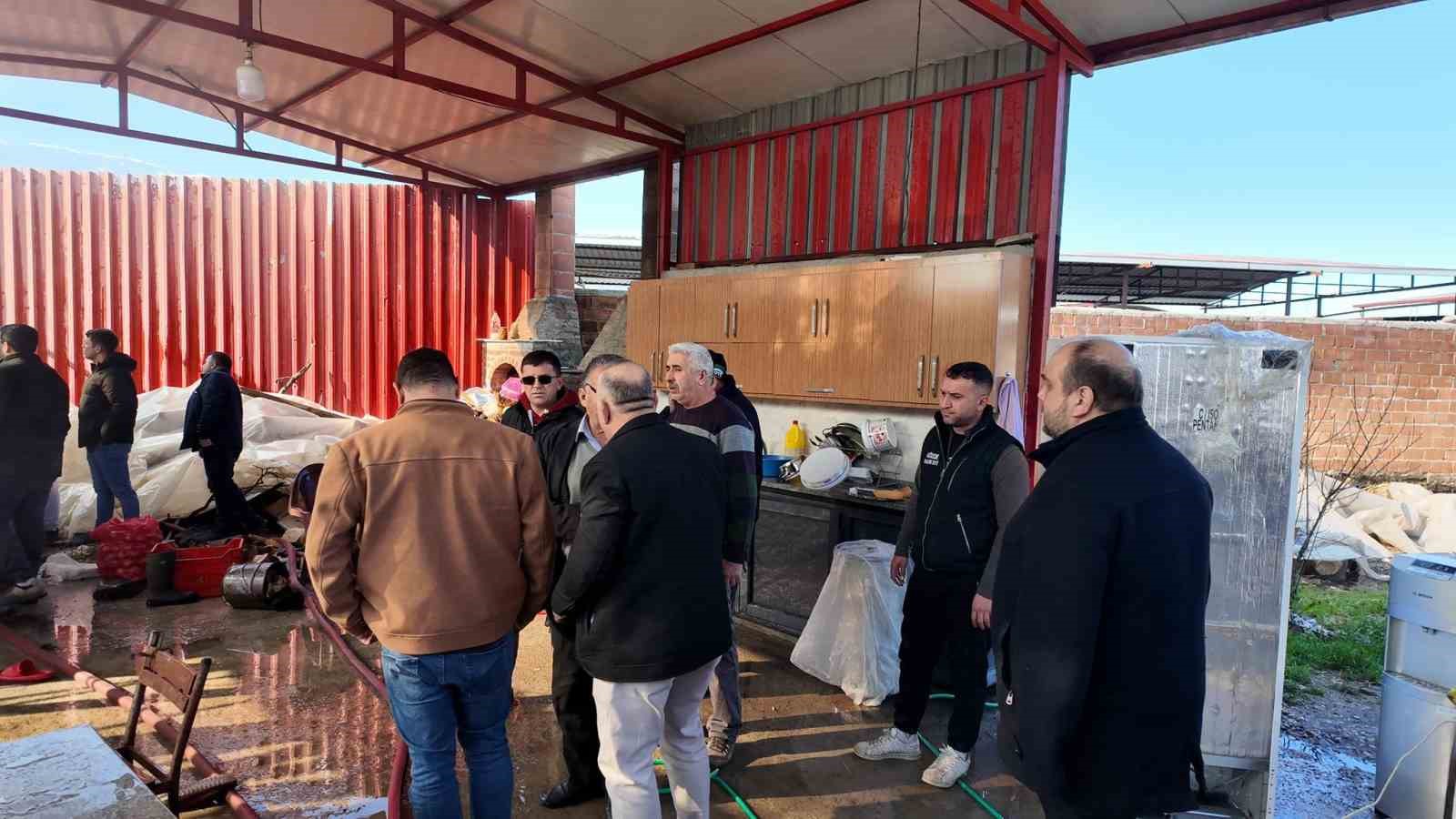 Bozdoganda Ev Alevlere Teslim Oldu 05880D3F34391E9Acd06E53C647C76Eb