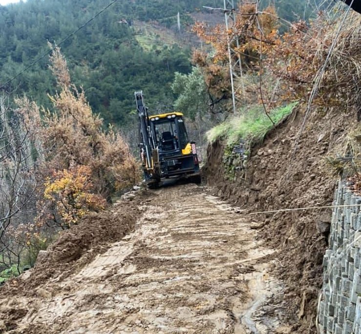 Bozdoganda Yagis Sonrasi Ekipler Sahada 4F2649D34Bddf2Ba3963D1711D98Ba89