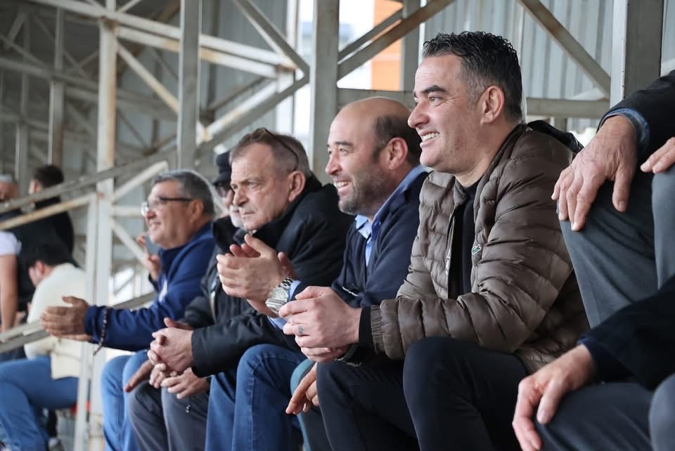 Bu Takimin Bilegi Bukulmuyor 633339 67395445771B5526A1F8C30C2Cefcd32