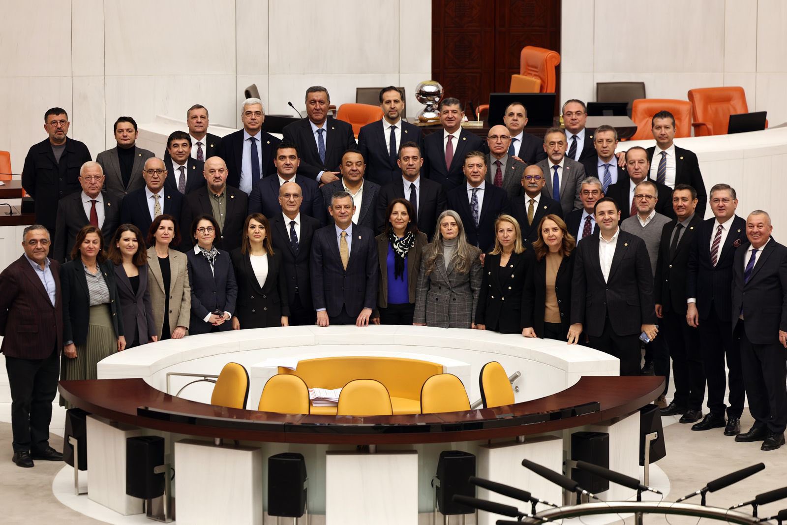 Chp Aydin Milletvekili Mecliste Nobette 629164 F4C4D469A87D5930B4A6385D4De46093