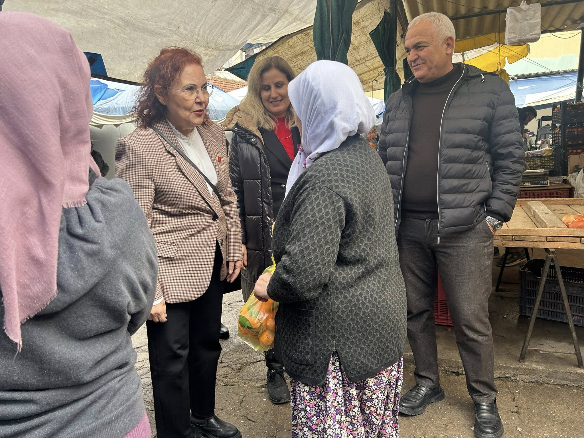 Chpli Kadinlar Kocarli Pazarinin Nabzini Tuttu Gecim Derdi Her Yerde 629836 5De16D938C7788Fa59418Ccd6Daed051