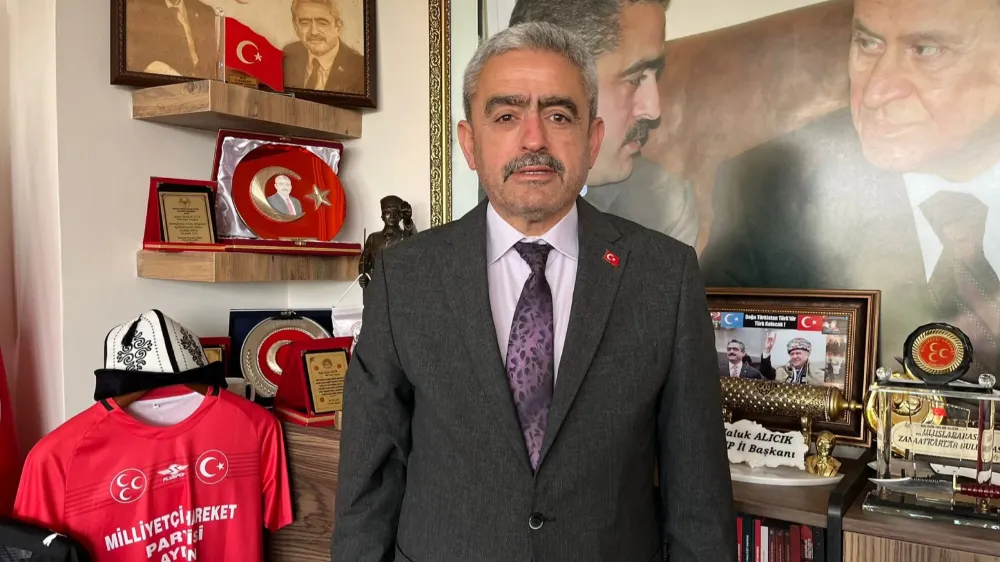 Chpli Saatcidan Mhpli Alicika Tepki Bu Milletin Cektigi Eziyeti Gormuyor 631061 E808E00880Ad068095F80A78Aac98A78