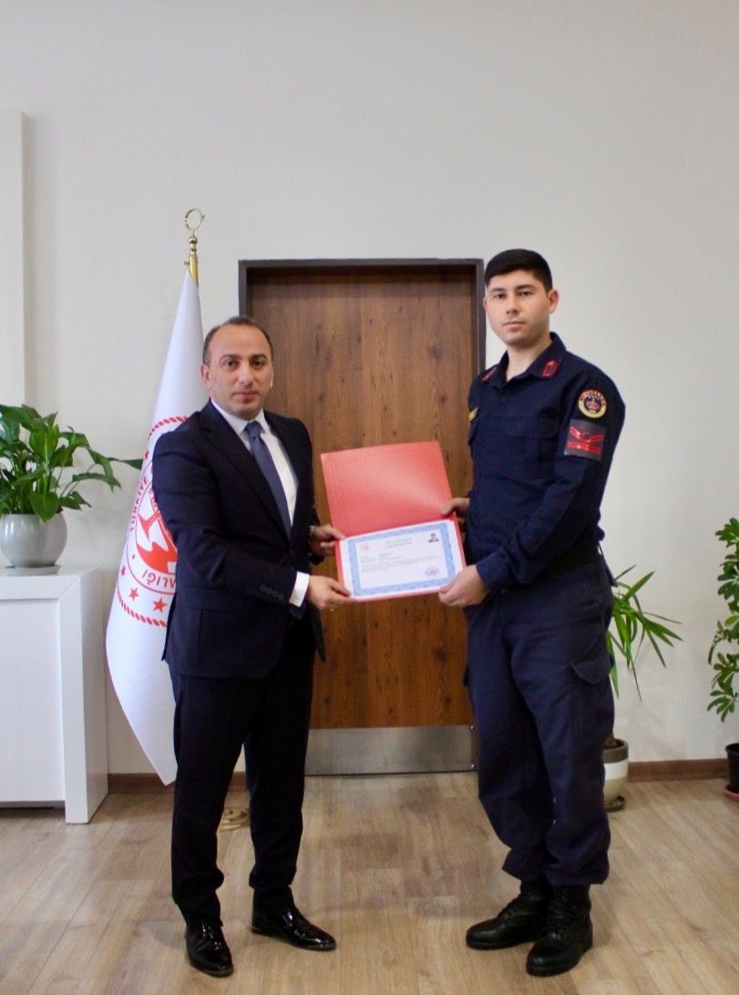 Cine Kaymakami Erdogandan Jandarma Personeline Basari Belgesi 90Cf0Bff7397Ed31A88Cbc870C7Fcdaf