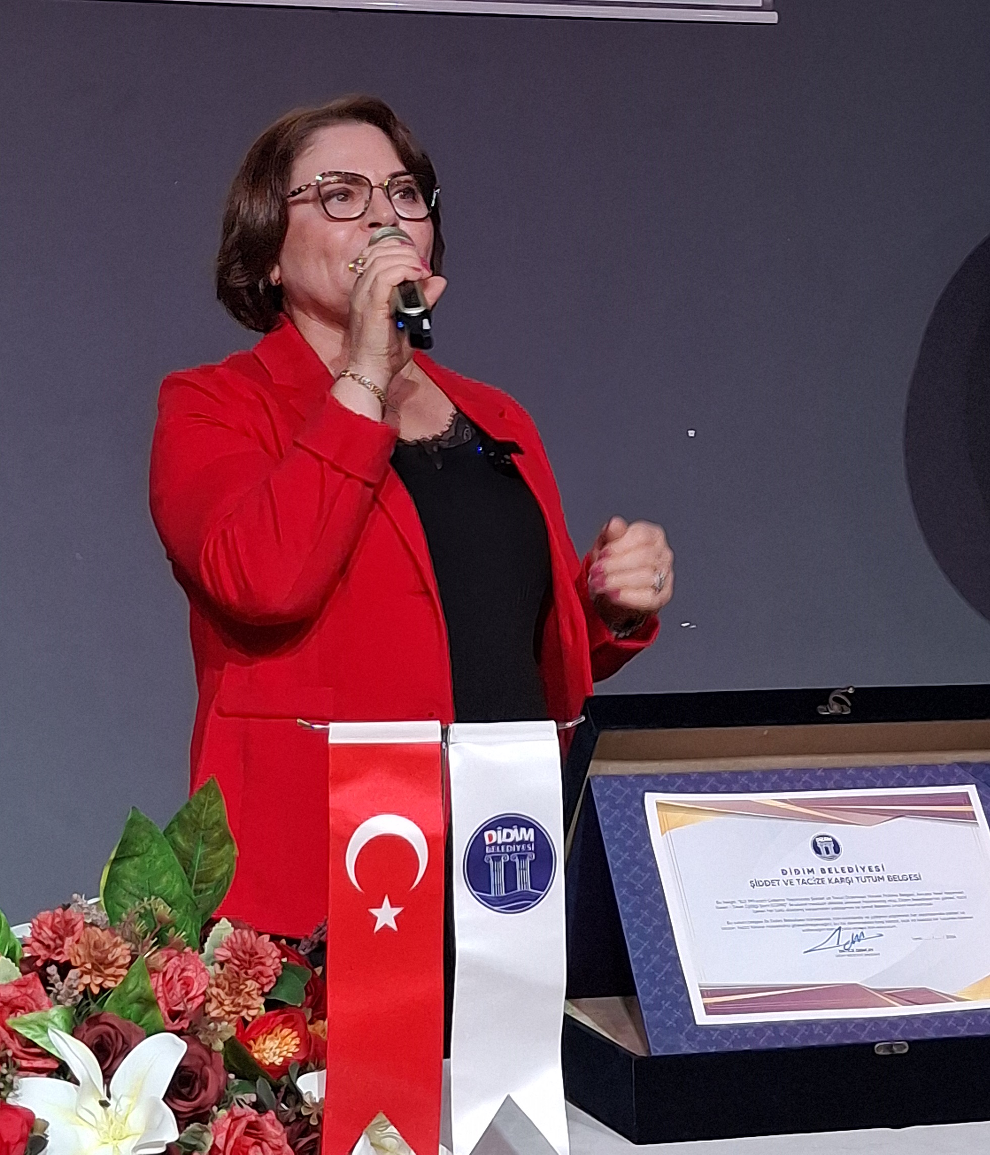 Didim Belediyesi Siddete Ve Tacize Karsi Oldugunu Belgeledi 632912 D038390014Fd9717Adf93A24Aca1A762