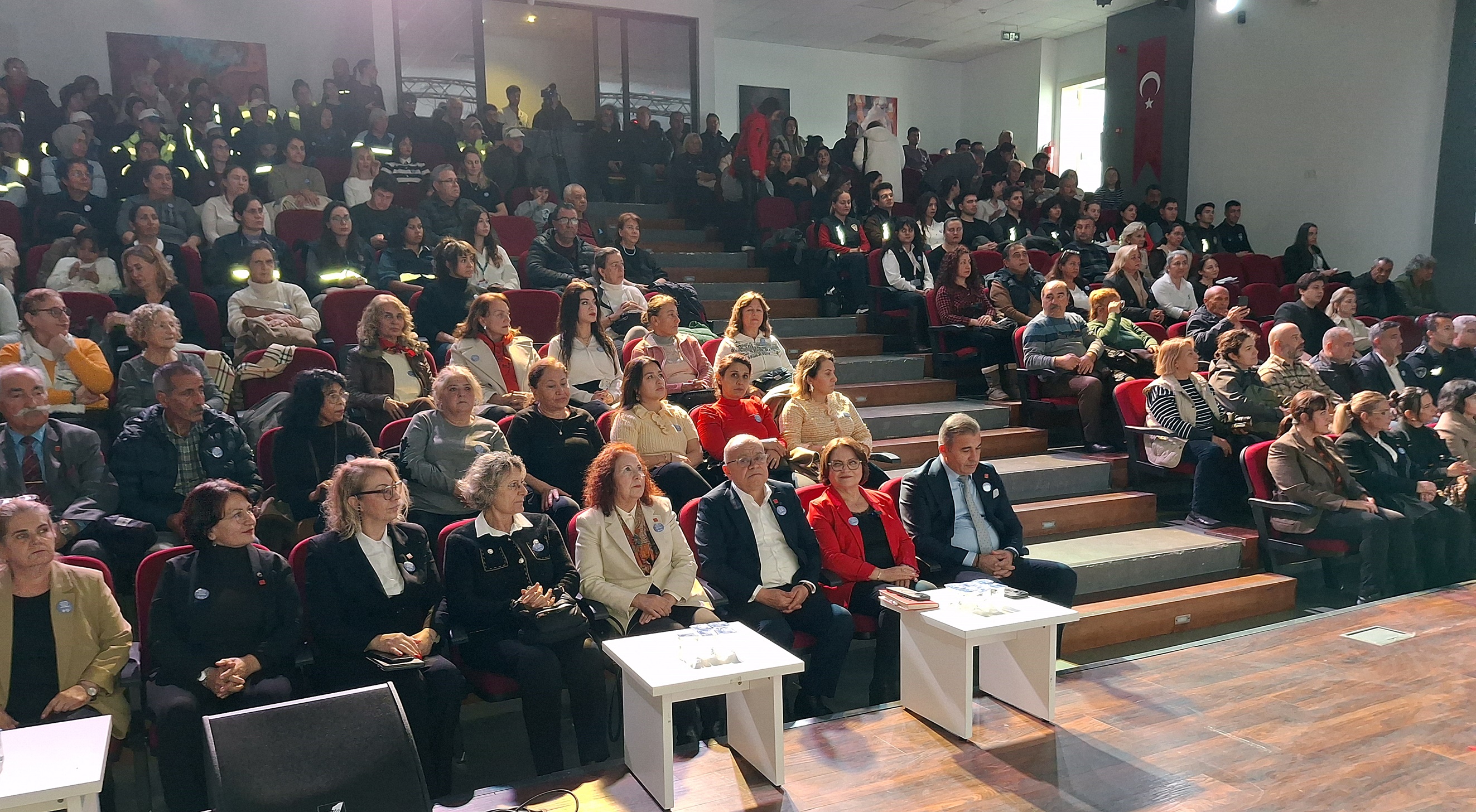 Didim Belediyesi Siddete Ve Tacize Karsi Oldugunu Belgeledi 632912 Fef4Abb6D3339Bb8E0694Fb44Dc133Df