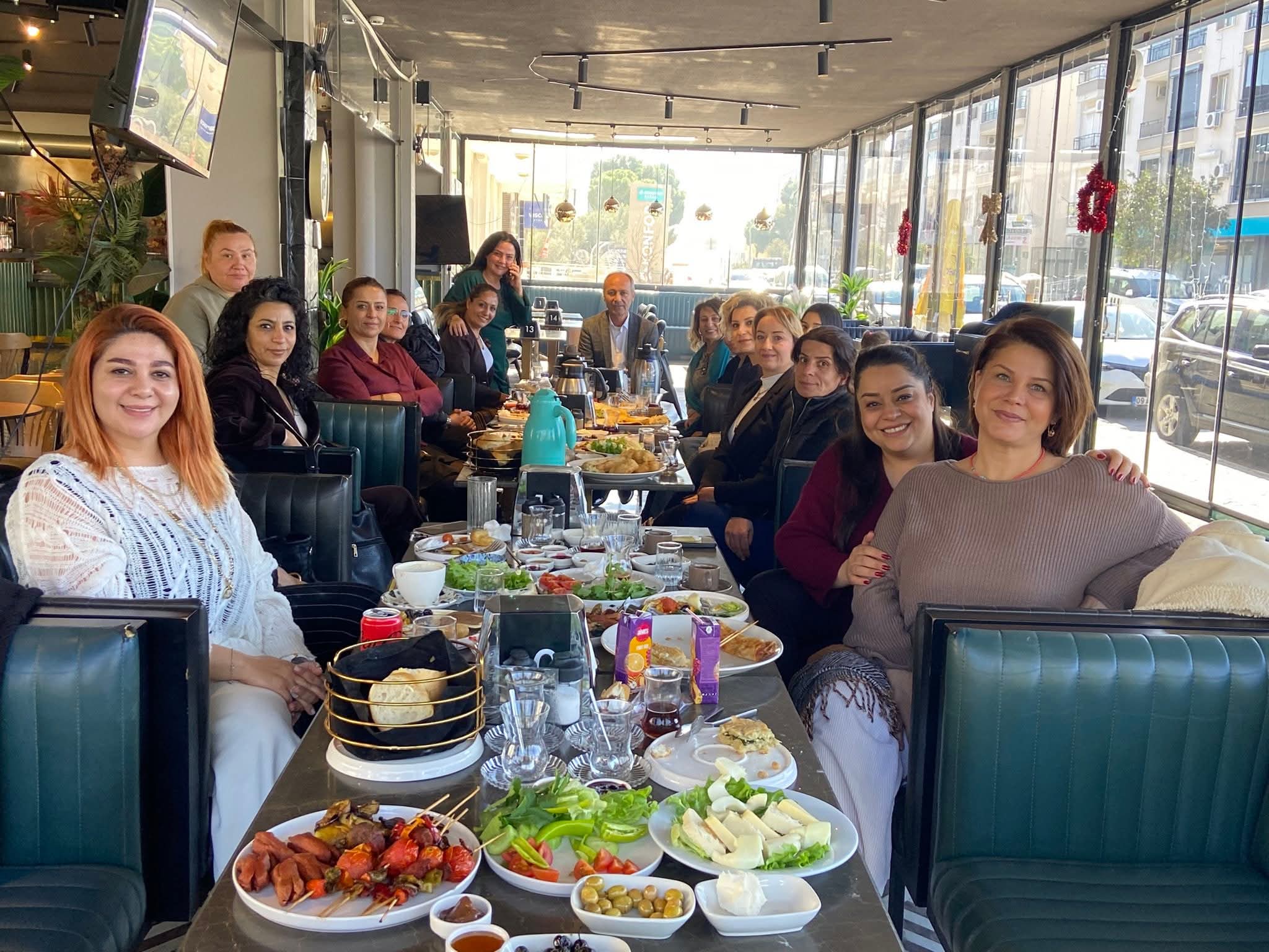 Didim Esnaf Odasi Baskan Adayi Yaba Kadin Esnafi Dinledi 631498 98623085C52B238A13De090D7Abc0B81