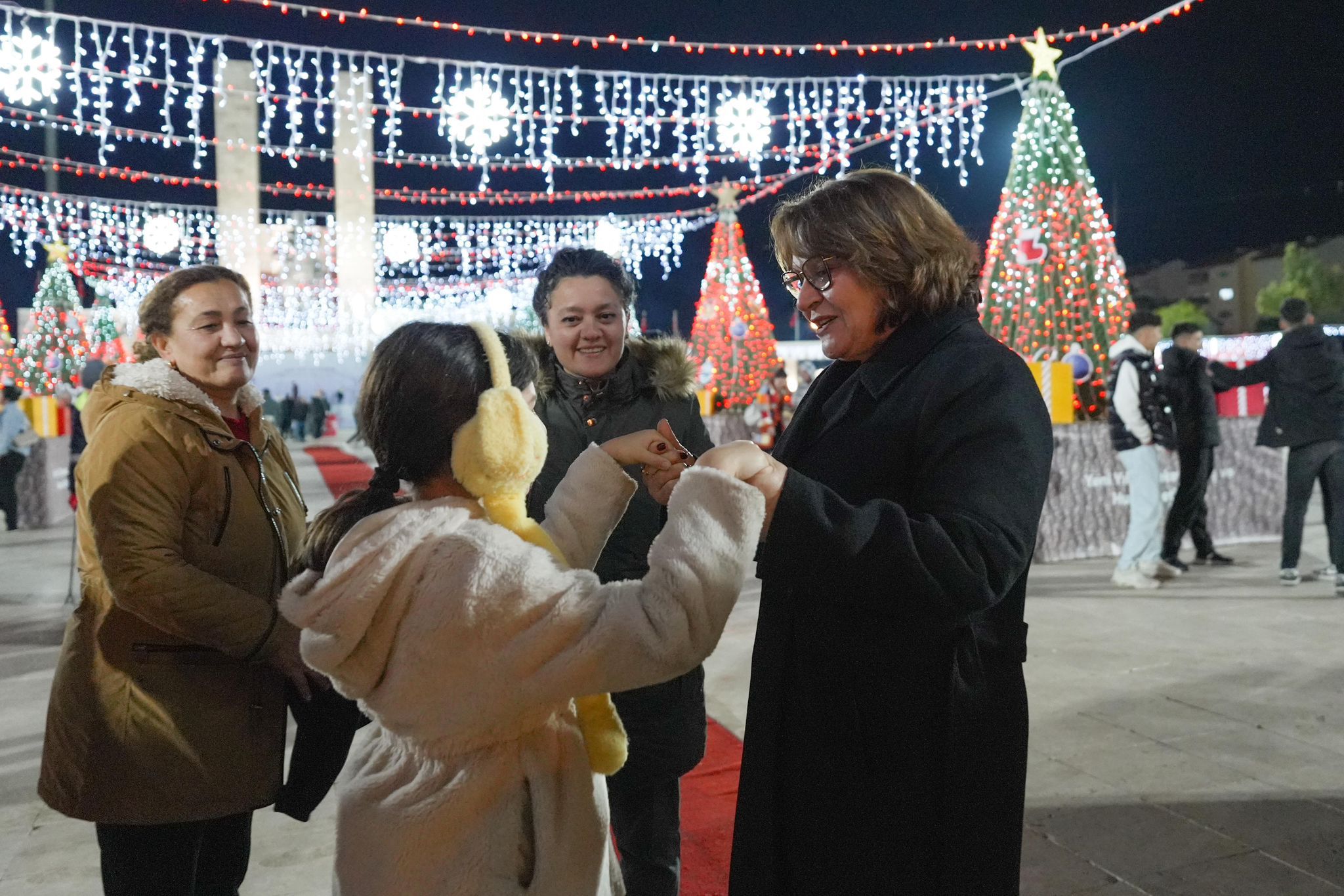 Didimde Yeni Yilda Sahada Gorev Yapanlar Unutulmadi 626735 1F022906Fa09F2D85922F6954Ec3B9B2