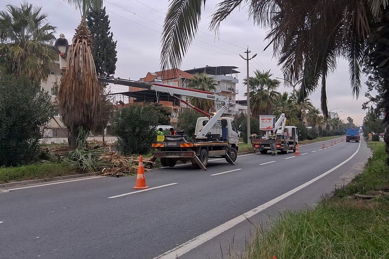 Efeler Belediyesinden Umurlu Karayolunda Calisma D3922135356D3F53512693233F6Db2E0