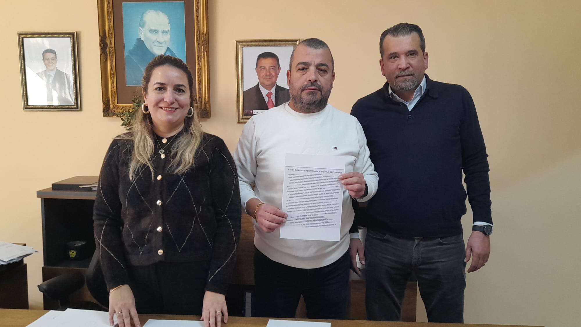 Emlak Sektorune Getirilen Harca Kusadasindan Imzali Protesto 631888 6F1603F12Fa5F687Aea25Dd0B3E2B056