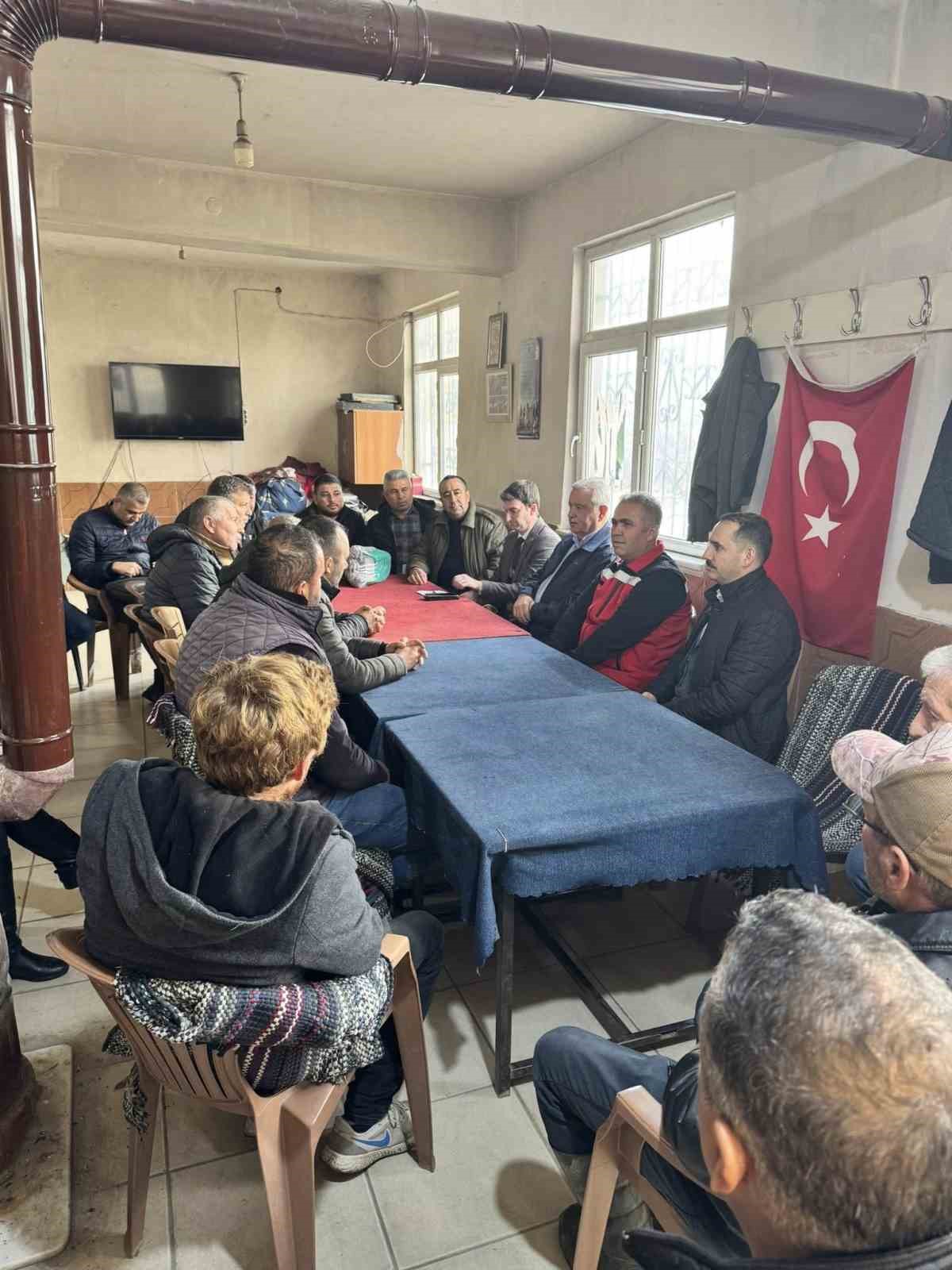 Enginar Tarlalari Incelendi Ureticiler Tarsim Hakkinda Bilgilendirildi 426445680A76A22Edf6E26932F73074A