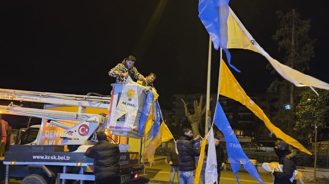 Erdemden Chpye Bayrak Cikisi Kiskanclik Krizine Girdiler 633609 5Fc10Cc32C4B5278149B7842Cf895812