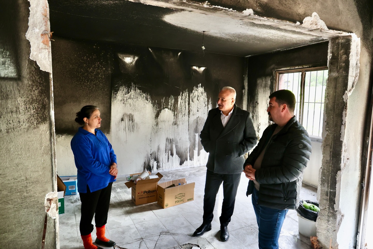 Evi Yanan Aileye Baskan Kivraktan Yardim Eli 633936 4C382137B3D5Ba33C5Ed929649B89563