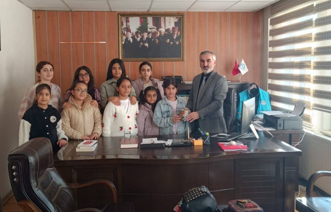 Germencikli Miniklerden Gazzeye Anlamli Destek 50F48A0D738F67F46E6Adf67C4B79E7C