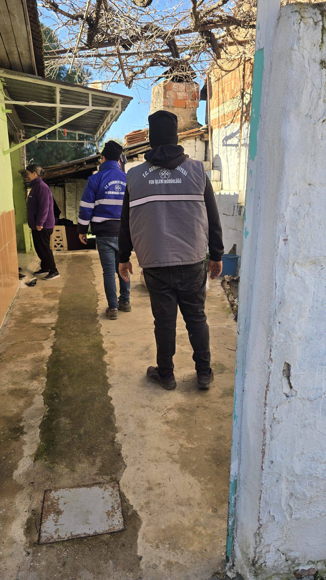 Germencikte Kuruyan Agaclar Dar Gelirliyi Isitti 630217 Ecf06E782A6E5Bd99F37762512B300A5