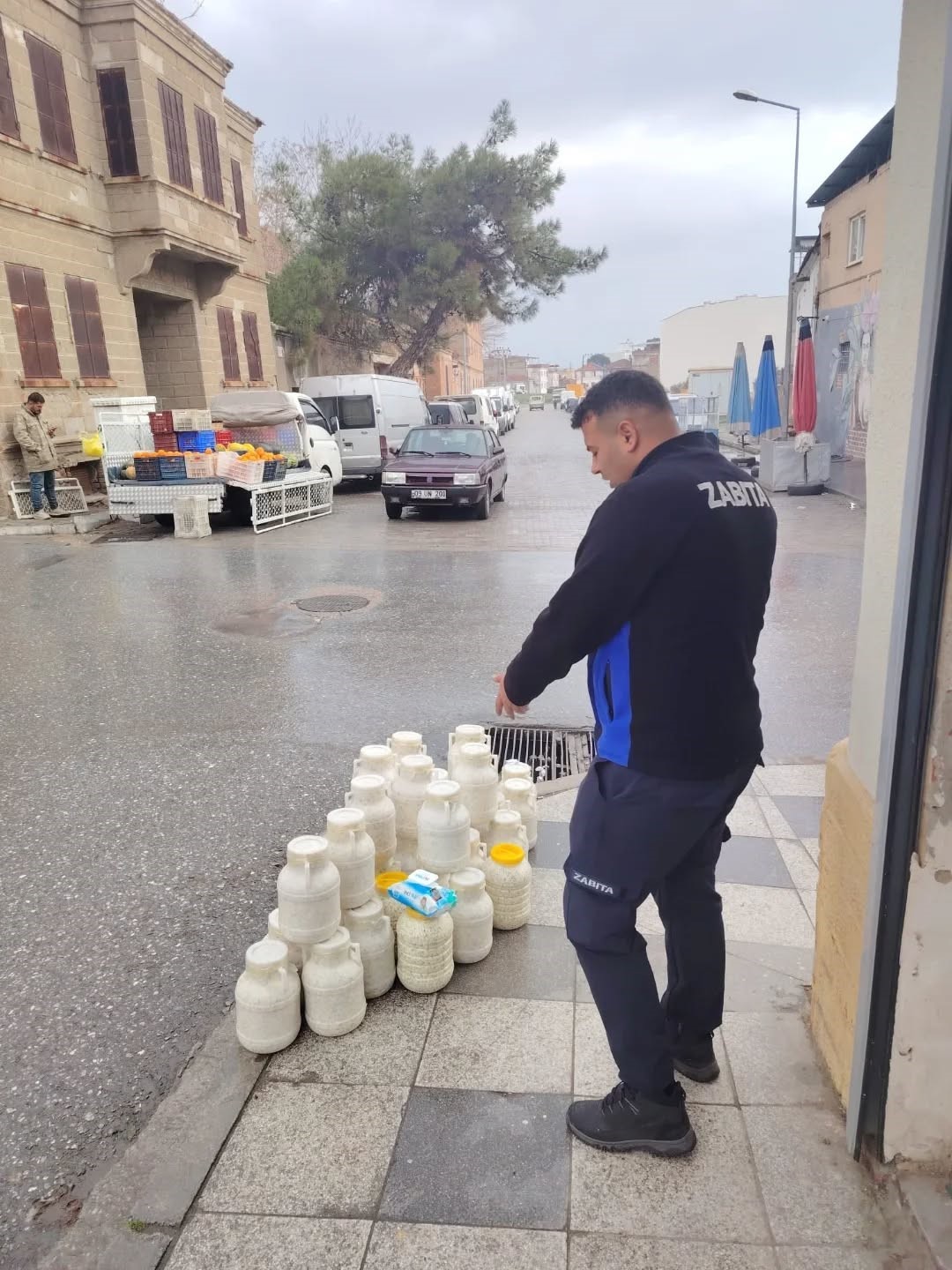 Germencikte Semt Pazarinda Siki Denetim 99E764B9Ab3Cb5A308C61B04B78249A9