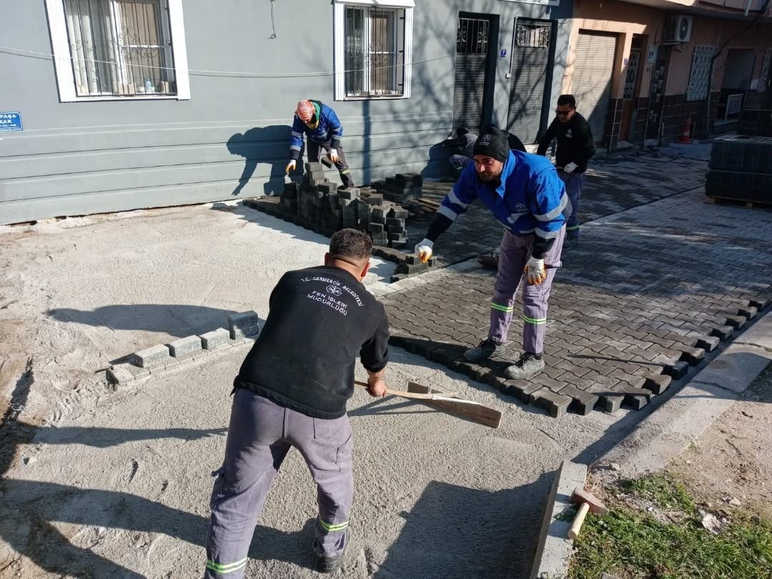 Germencikte Sokaklar Yenileniyor 3B62343Cacc0290A1A2Ee77F21Cd9B24