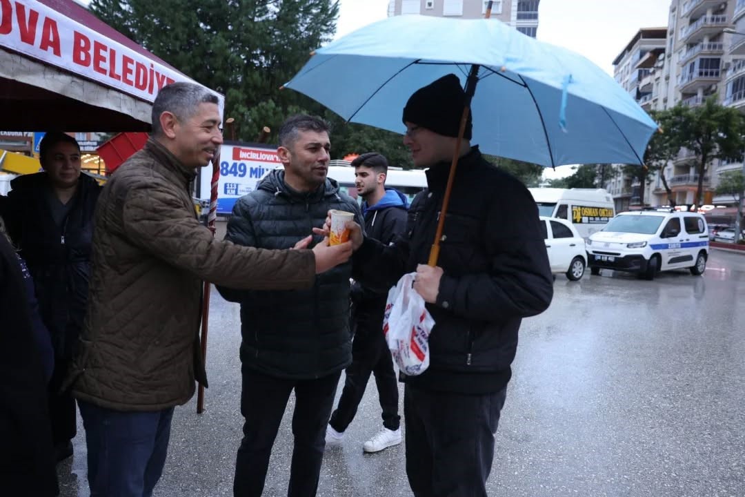 Incirliova Belediyesinden Pazarda Sicak Corba Ikrami 761Dc50264Fc00Adaf512E38B9Df041A