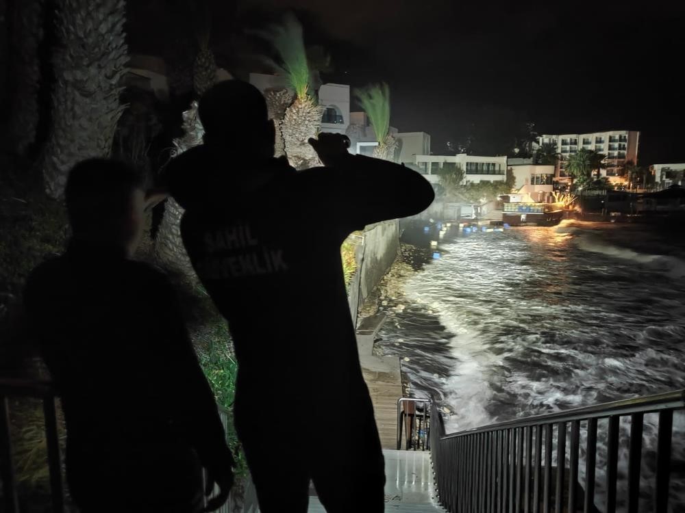 Iskelede Bir Iscinin Hayatini Kaybettigi Kazada Firma Sahibi Tutuklandi 12747E79E9Db1C809160E3F3C17E5Be0