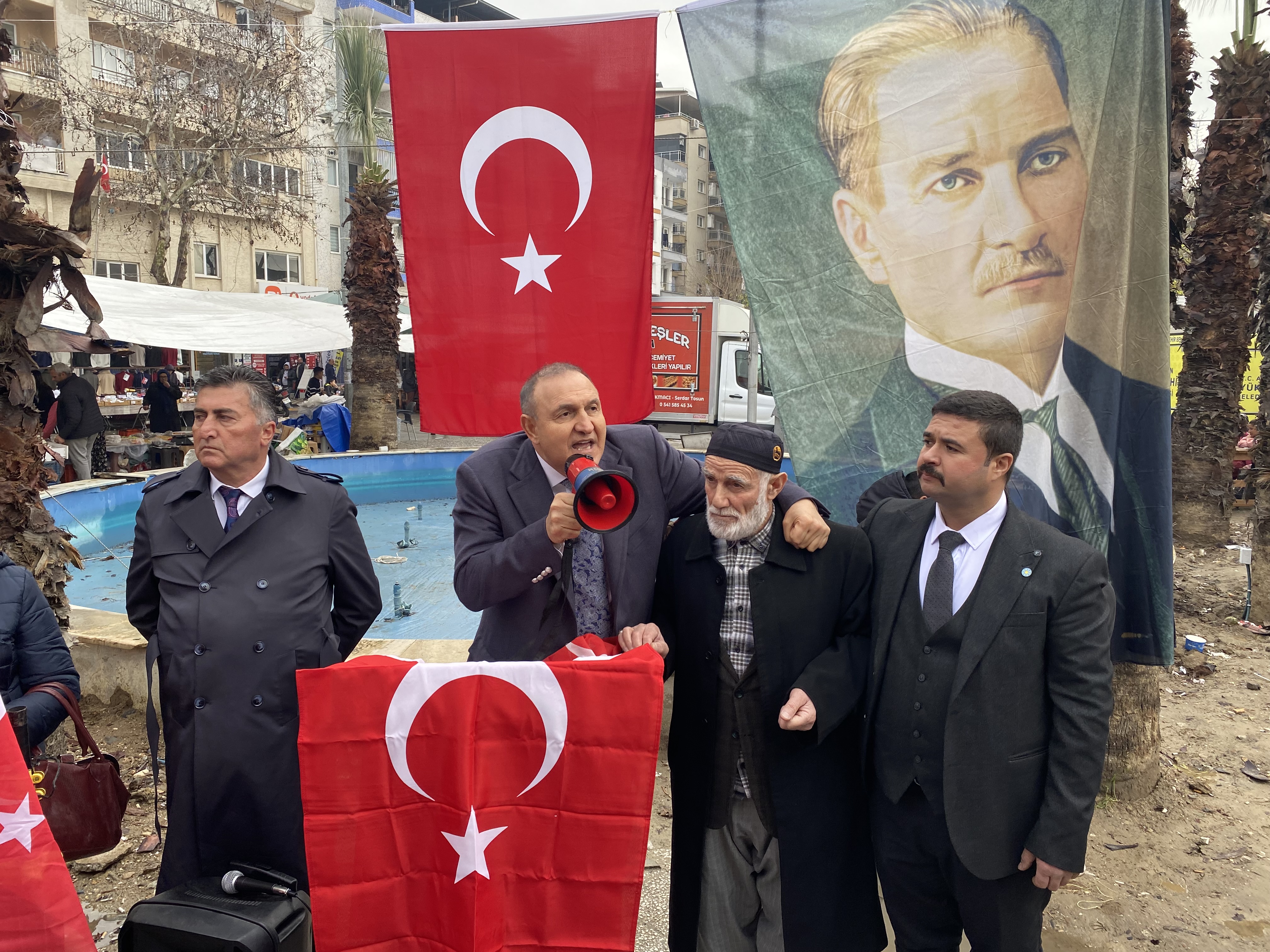 Iyi Partiden Bayraga Saygi Yuruyusu Turkkurt Kardesligi Vurgusu 632929 9C93Ad6B75945065879C9Ab87Cf8E1A7