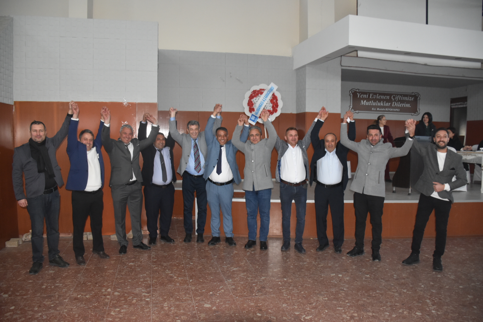 Karacasuda Kazanan Zafer Karabacakli Guvenoyu Aldi Yeniden Baskan Secildi 630402 5F153Cfeb461F15Db8705D5F0B182308