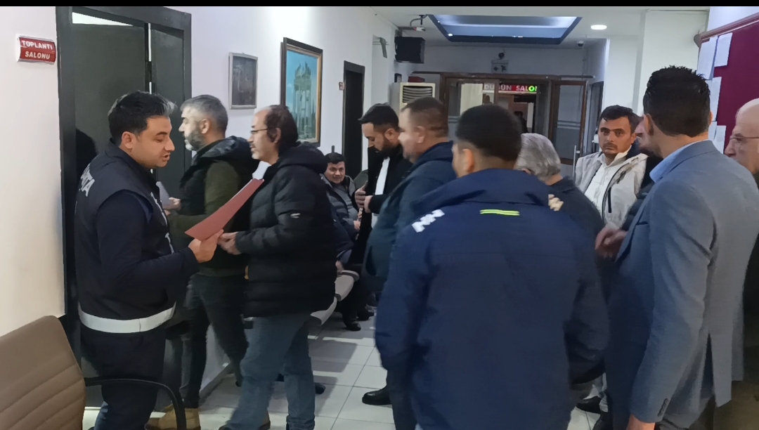 Karacasuda Merak Edilen Ihaleler Sonuclandi Hangi Dukkan Hangi Fiyata Gitti 628976 Ba32989E393F66B07Cd59B4F421E95B0