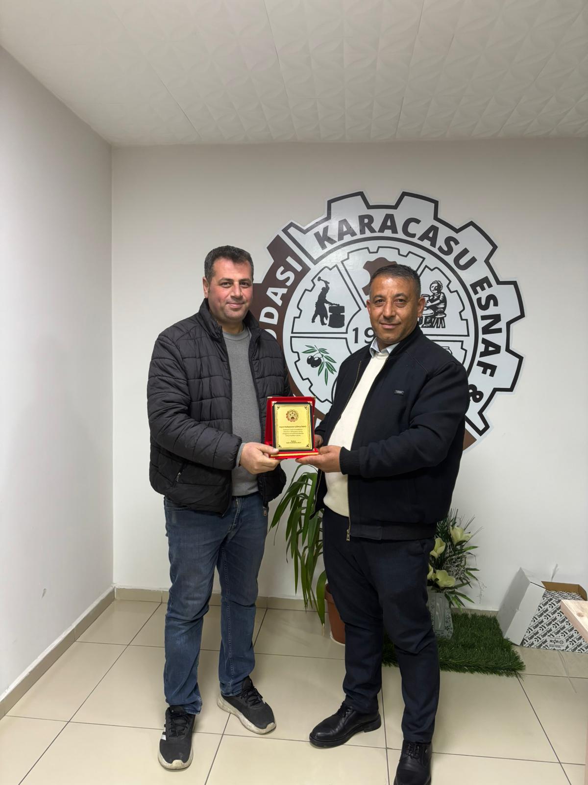 Karacasulu Baskan Zafer Karabacaklidan Yonetimine Vefa 629084 3E2768F051A9E7E3436Cda15C4Dc5182