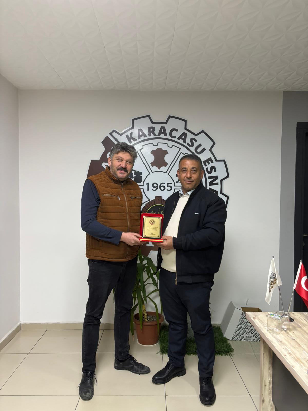 Karacasulu Baskan Zafer Karabacaklidan Yonetimine Vefa 629084 5581C2C7Be325396E59E2A8E960418B9