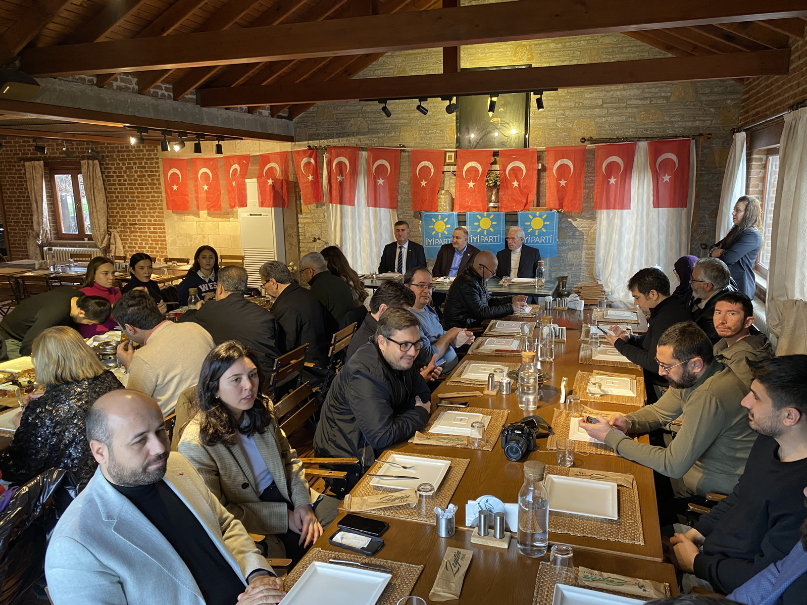 Karakas Aydin Iktidarin Gundeminde Yok 629616 F90F8Ccd6C50Ef84Db4E7D6D2055307B