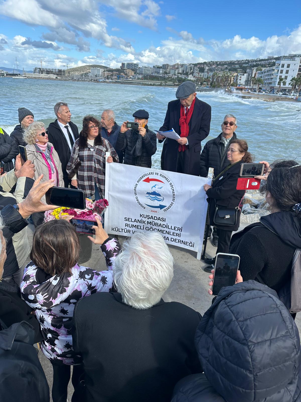 Karanfiller Mubadele Anisina Egenin Sulariyla Bulustu 634704 Fd2Ab0718B4E64B23Fa40C9151447014