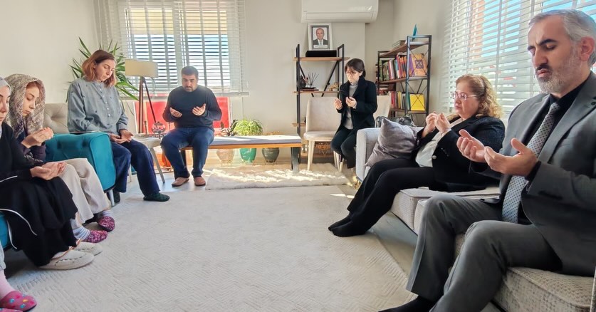 Kaymakam Dogrudan Sehit Ailesine Taziye Ziyareti 629953 4Bb0B38Bd00Fceb1E6253C20Cefb65Bc-1