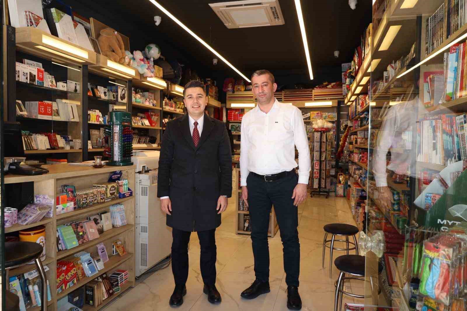 Kaymakam Gundogdu Carsi Esnafiyla Bulustu 41Ed134A856A020Fa62168Cb5A0Fc4E1