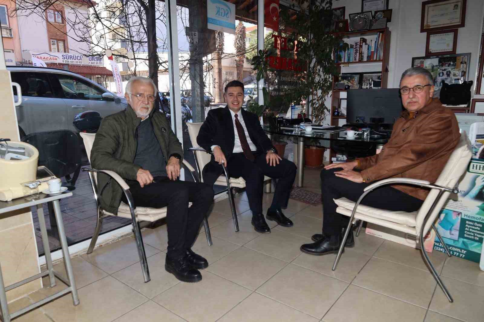 Kaymakam Gundogdu Carsi Esnafiyla Bulustu E4719B0403A5Ee0A50316B630C0C2906