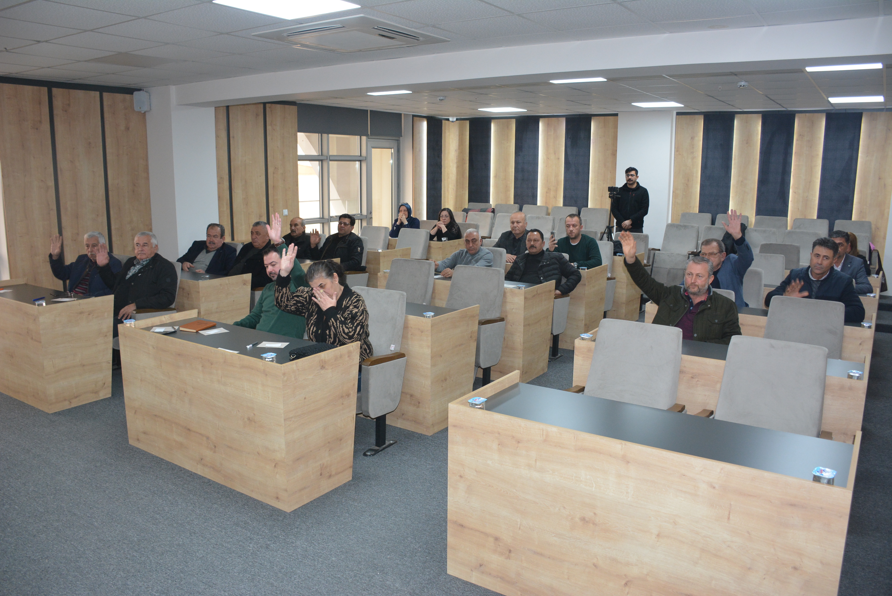 Kocarli Belediyesi Meclisinde Dengeler Bicak Sirtinda 631809 775Cfce2D5A3698C8Ba4F169C1B97A6F