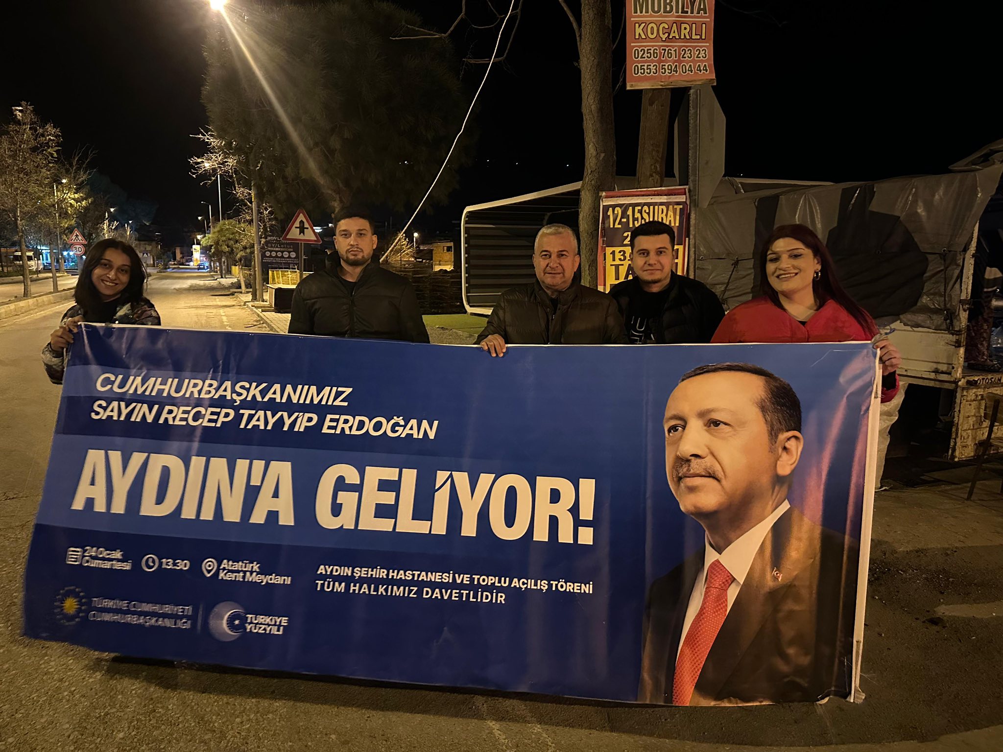 Kocarli Erdogan Pankartlariyla Suslendi 631481 F5D2Bb3Da3D528C8Bbde8588940B86Cd