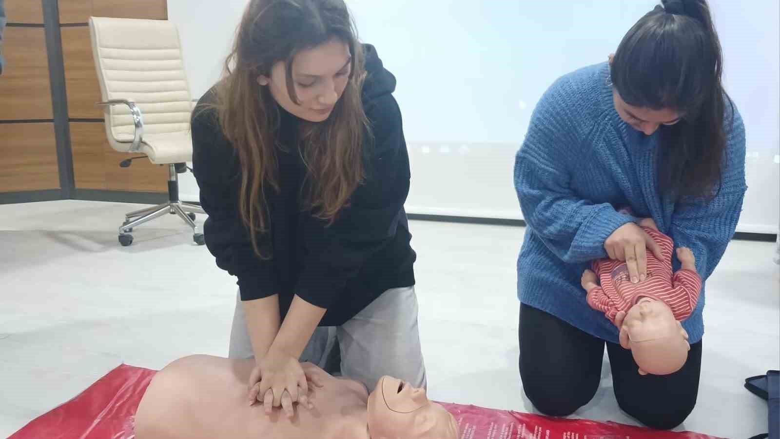 Kocarli Kyk Yurdunda Ogrencilere Ilk Yardim Egitimi E2Eb41C4C25D1Eee0Ce8A73681B85Bce