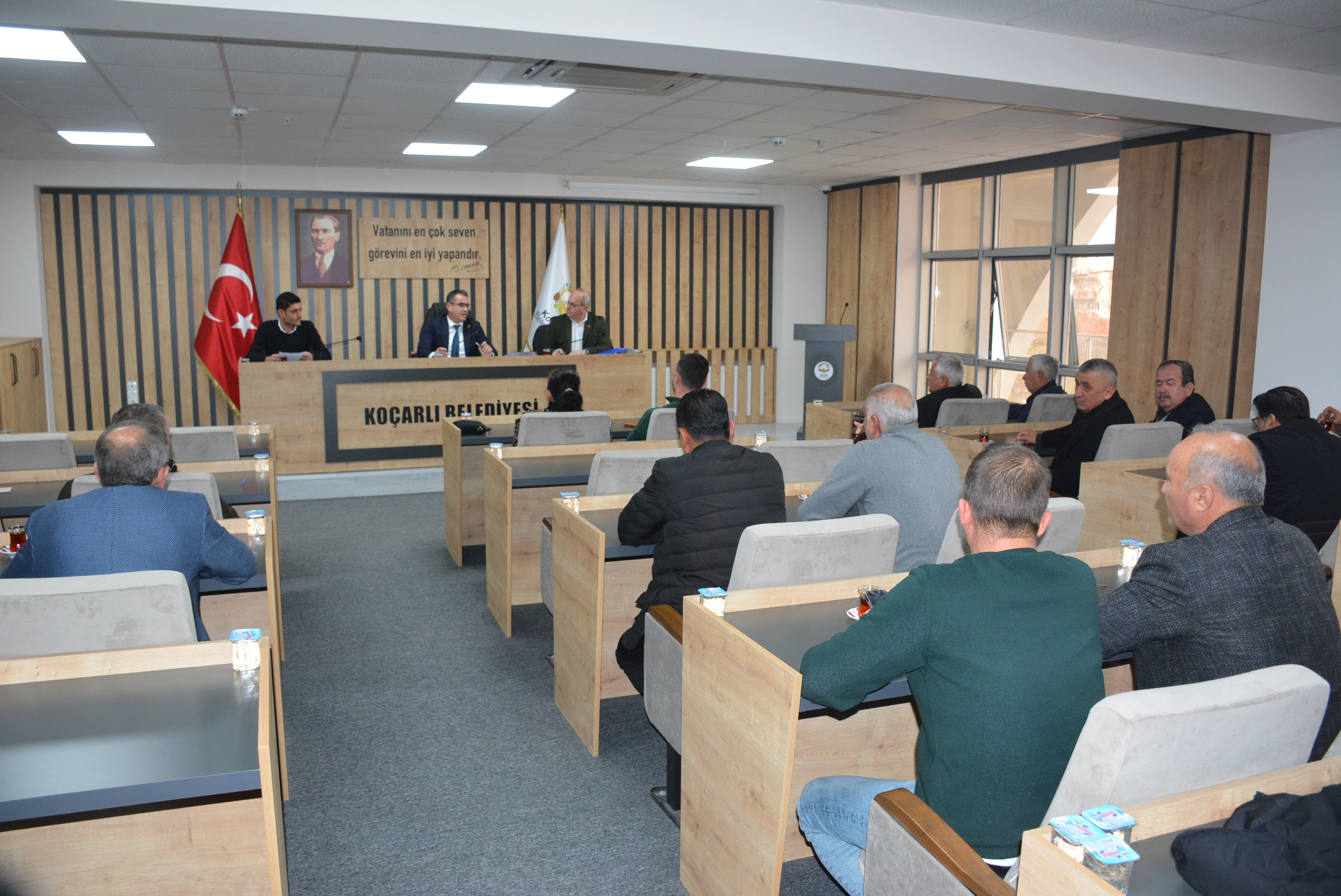 Kocarli Meclisinde Gerginlik Baskan Arici Siyaset Yapacaksak Ahlakli Yapalim 627784 5Db3E169311A7E12D587A9Bc9C981D9E