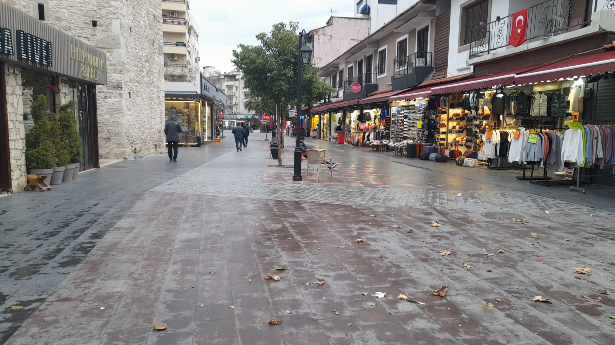 Kusadasi Kis Sessizligine Burundu 627292 44F25Ed1F8Bd423Df57A884215C9B01E