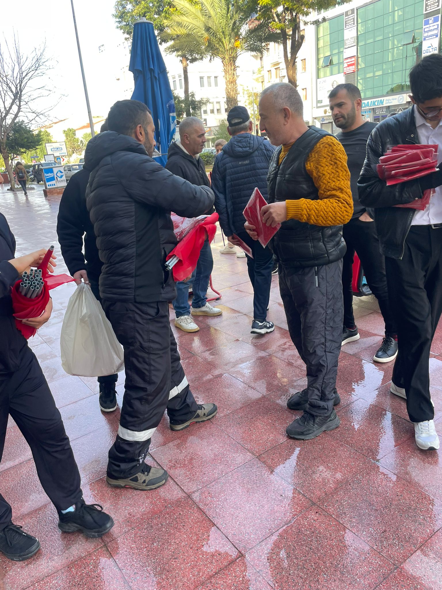 Kusadasi Ulku Ocaklarindan Nusaybine Sert Yanit Bu Bayrak Inmez 632781 49A35D5Ccf95Ab9Be82830C43Dd110Ef