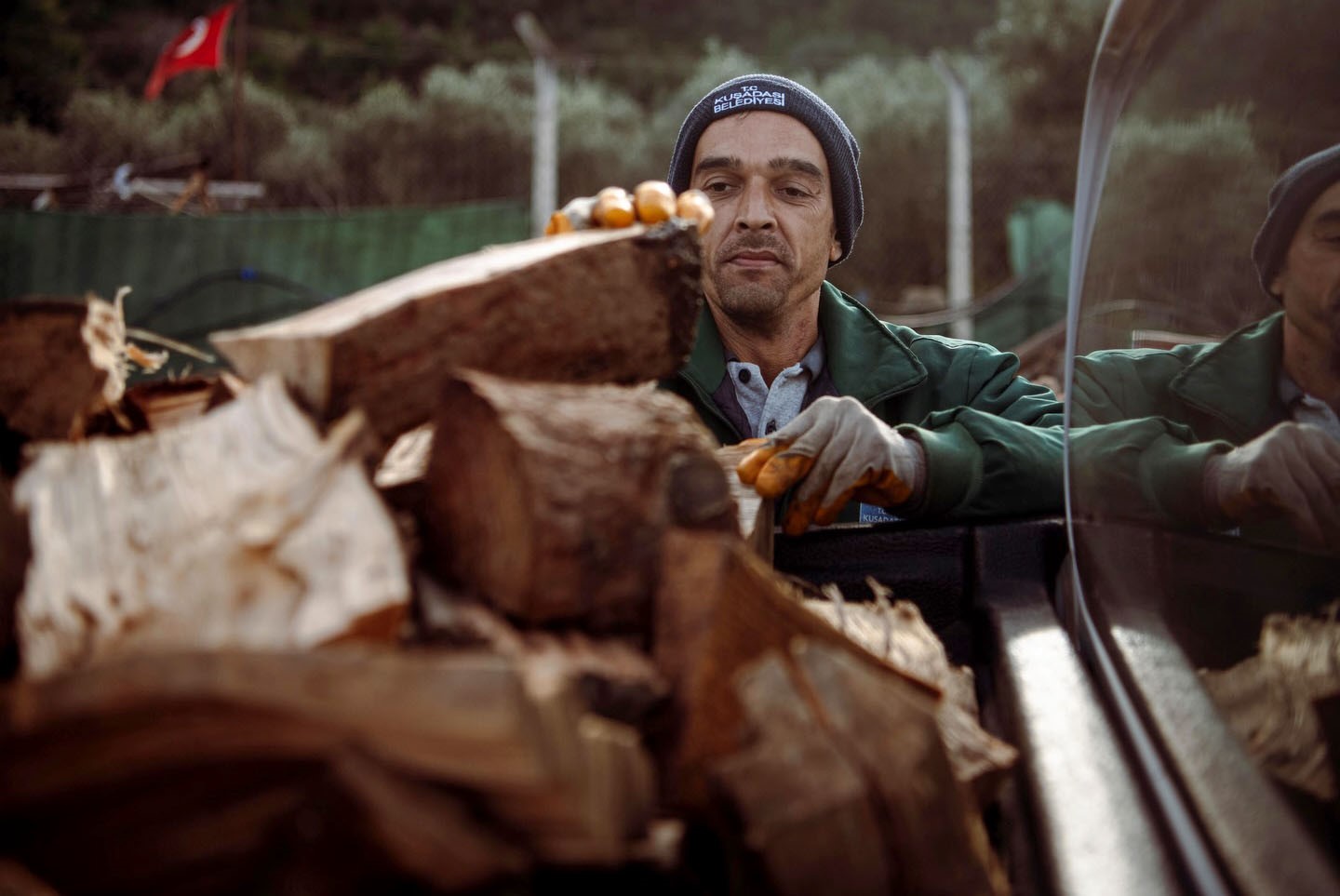 Kusadasinda Agac Atiklari Ihtiyac Sahipleri Icin Yakacaga Donusuyor Cba3Eb1178D00Fc0A2377B5Da7B25546